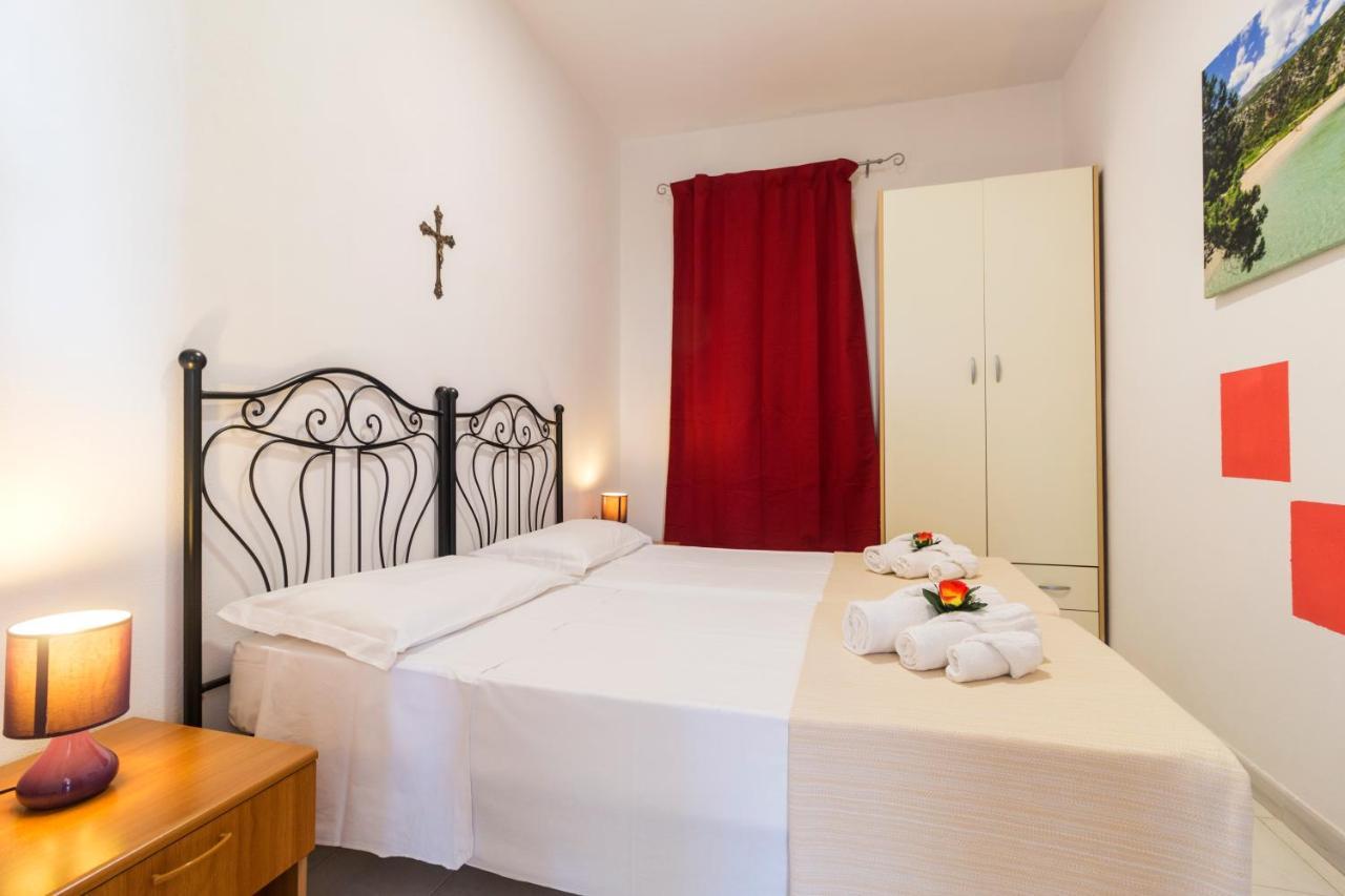 קאלה גונונה Suite Apartment La Punta מראה חיצוני תמונה