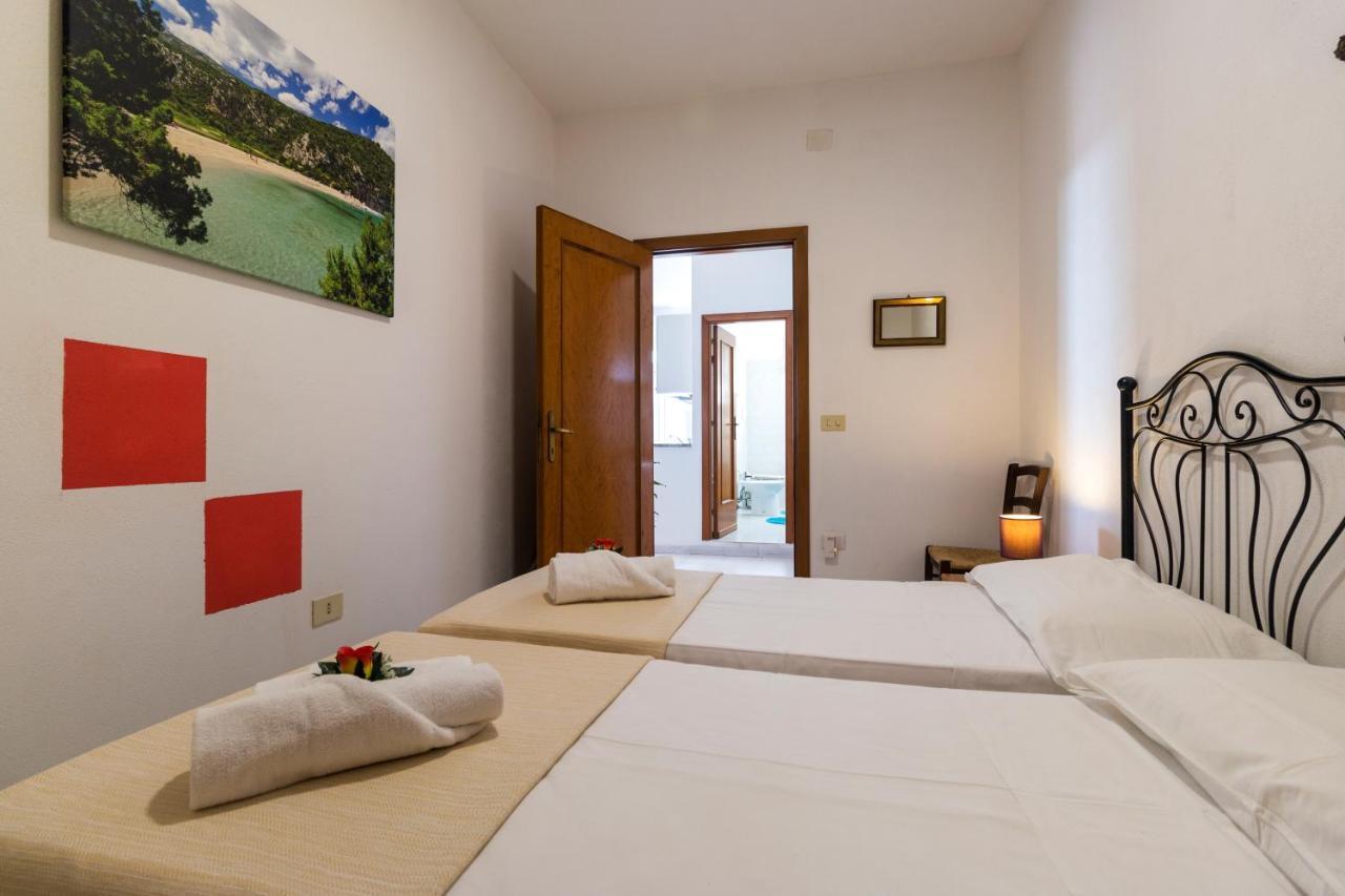 קאלה גונונה Suite Apartment La Punta מראה חיצוני תמונה